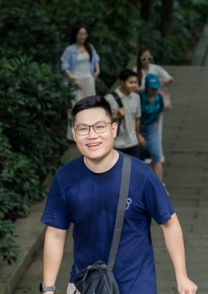 Chân dung Lưu Hải Long
